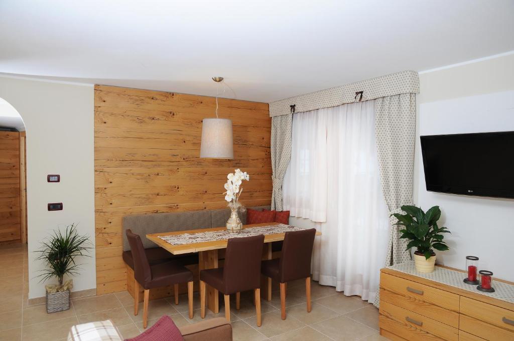 Residence Marisol Camere & Appartamenti - Mezzana Centre Zimmer foto